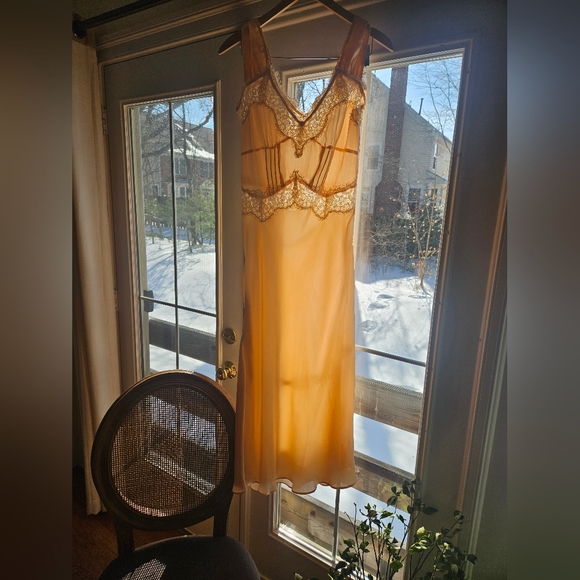 NWT Jen's Pirate Booty Lace Silky Maxi Dress In Peach - Picture 15 of 16